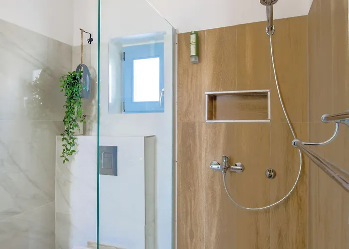 Glyfa Village アパート ドリオス