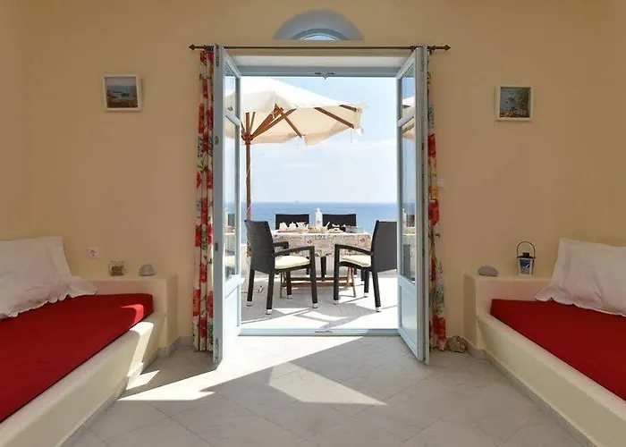 アパート Glyfa Village