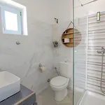 Apartment Glyfa Village *