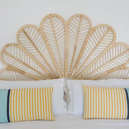 דירה Glyfa Village