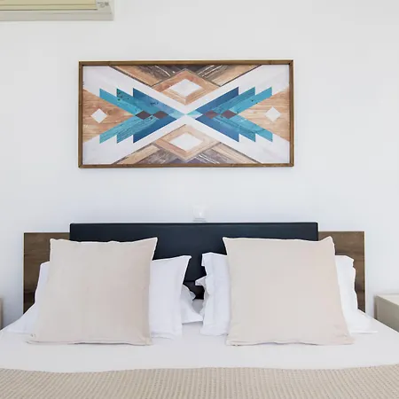 Glyfa Village דריוס