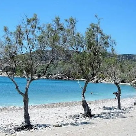 דירה Glyfa Village